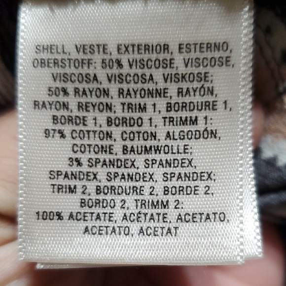 Elevenses Black and White Floral Cropped Pants - Picture 10 of 10